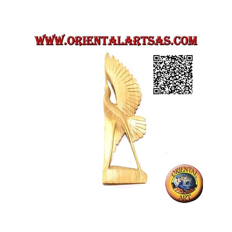 Sculpture of a flamingo with wingspan in 22 cm hibiscus wood