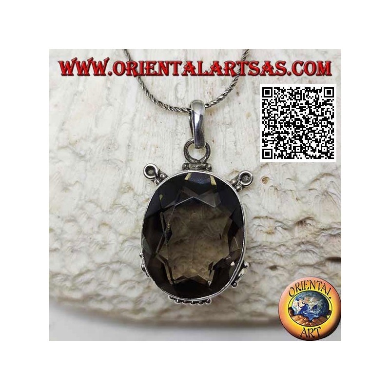 Pendentif en argent avec beau quartz fumé ovale facetté sur monture lisse avec inserts