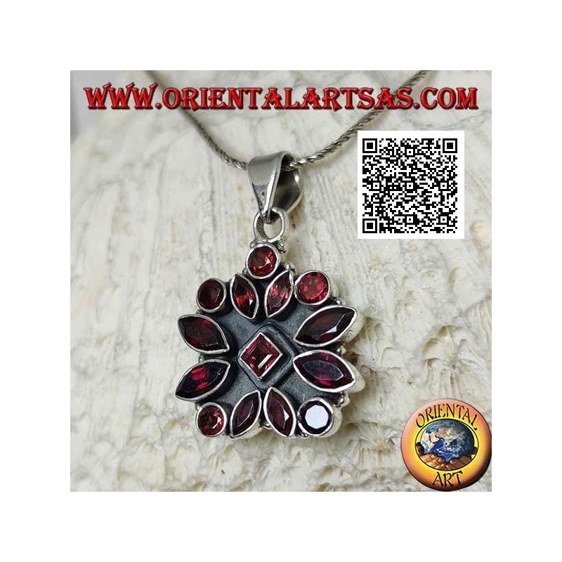 Silver pendant with square flower of 14 faceted garnets of various shapes