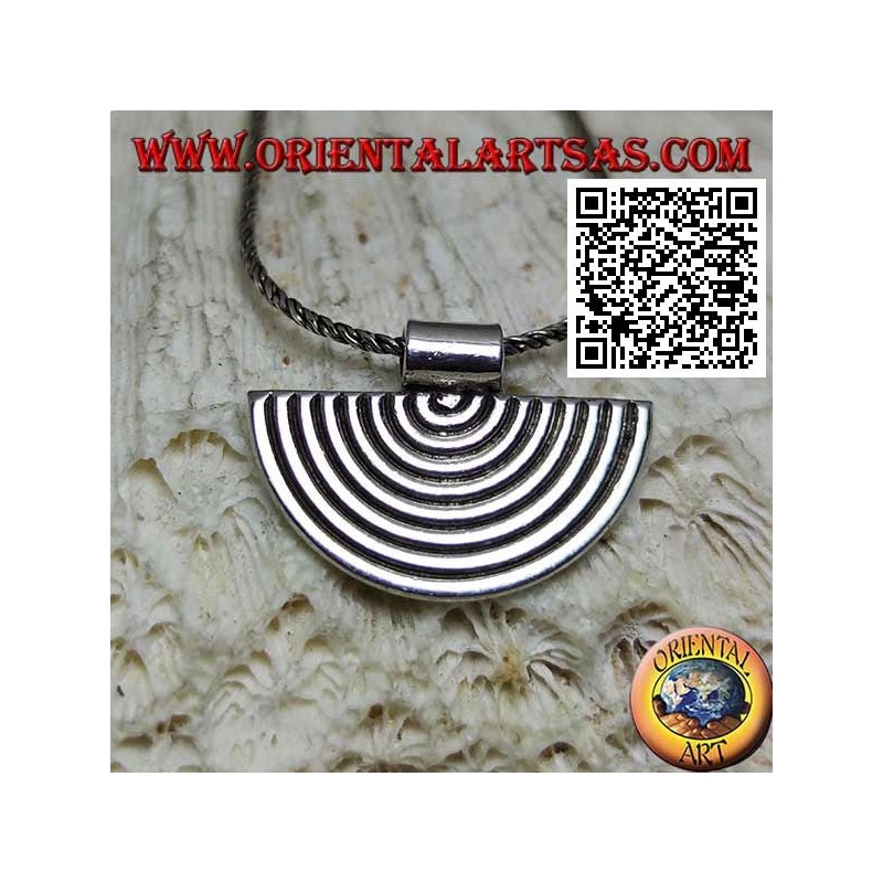Silver pendant, semicircular lines in the shape of a fan
