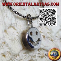 Pendentif rond en argent lisse avec smiley / smiley perforé