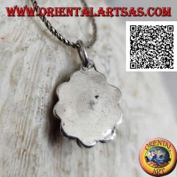 Colgante flor de plata con piedra lunar ovalada rodeada de bolas de coral