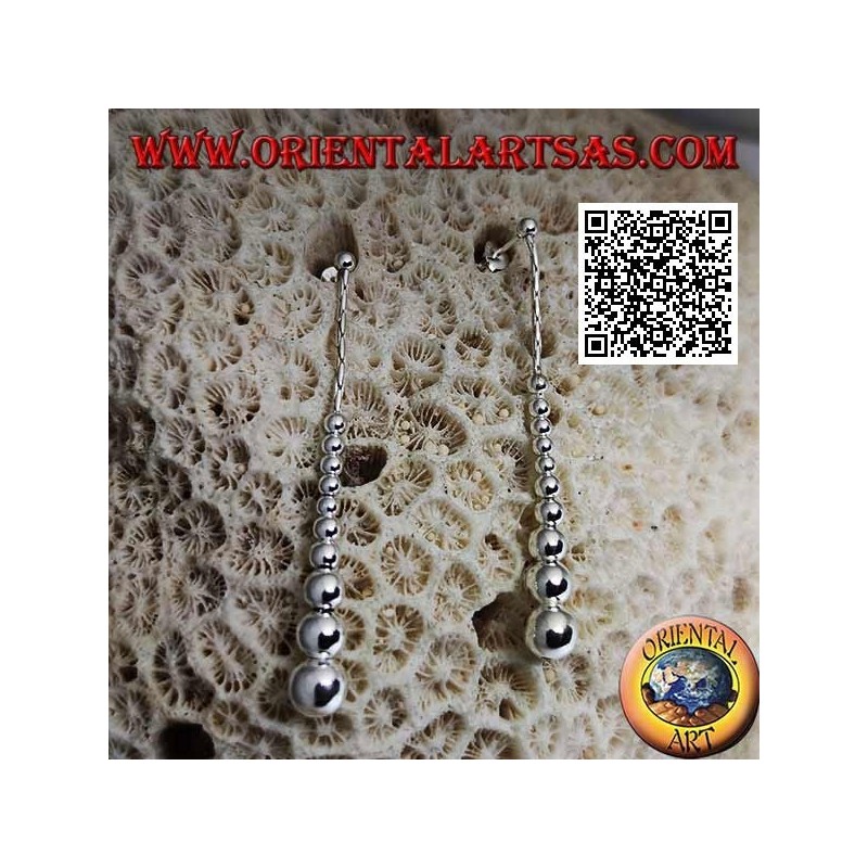 Orecchini in argento da lobo con fila di palline crescenti lisce pendenti