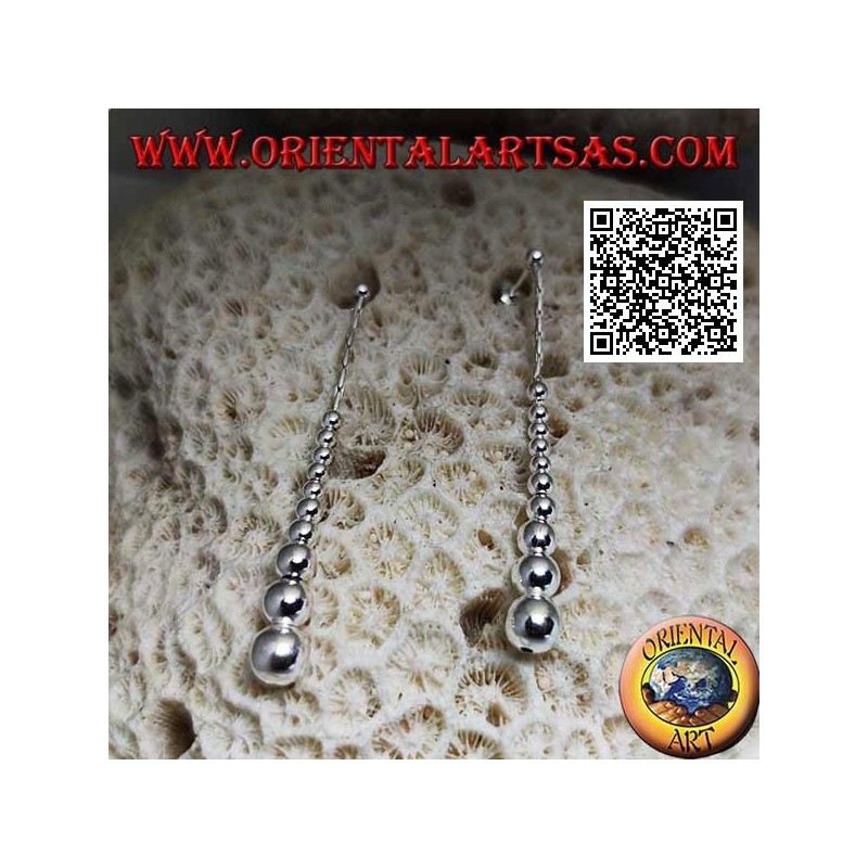 Orecchini in argento da lobo con fila di palline crescenti lisce pendenti