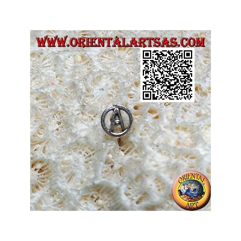 Mini boucle d'oreille en argent, le A des Avengers dans le cercle