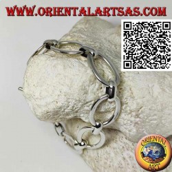 Pulsera de plata suave en una cadena de grandes anillos ovalados