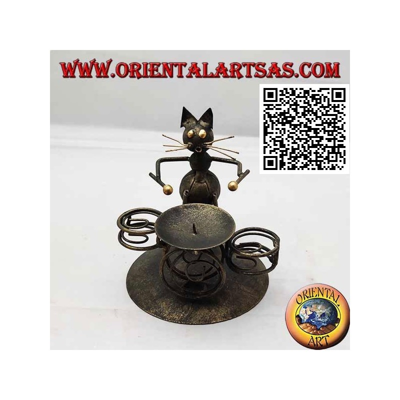 Portacandele in ferro battuto, il gatto batterista