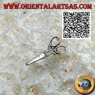 Mini silver earring, closed scissors