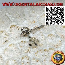 Boucle d'oreille mini en argent, ciseaux fermés