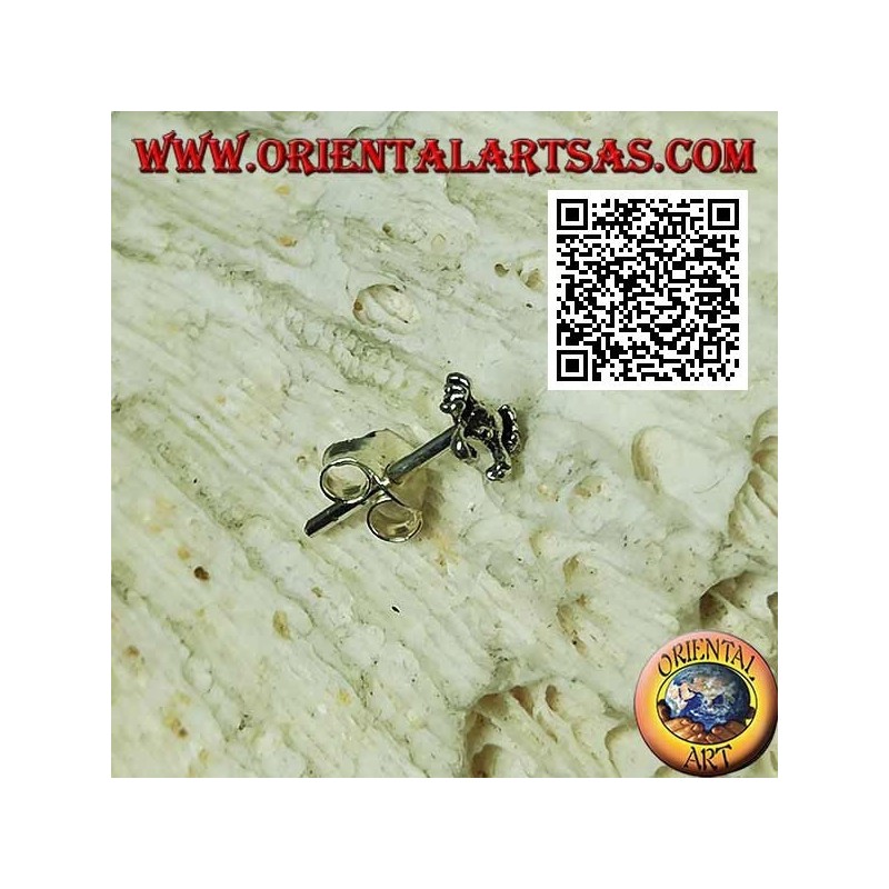Mini silver earring, the small crab