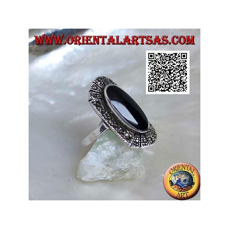 Silberring mit erhabenem, länglichem, ovalem Onyx, umgeben von Markasit