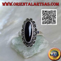 Silberring mit länglichem ovalem Onyx mit Markasitwolkenrahmen