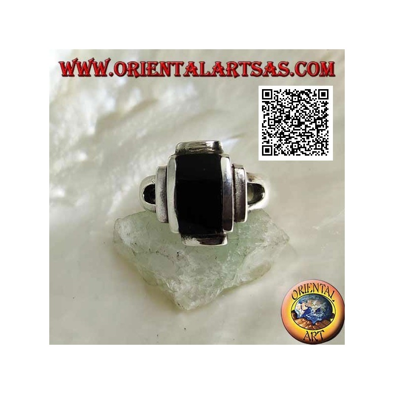 Anillo de plata con rectángulos superpuestos lisos y ónix rectangular