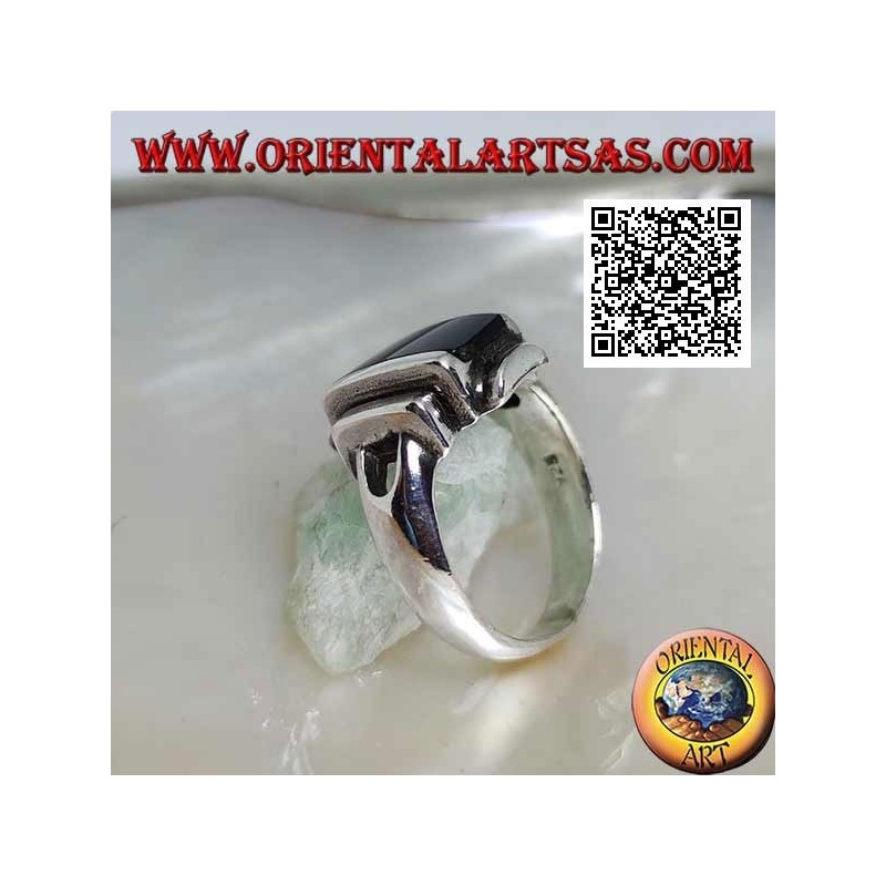 Silver ring with smooth overlapping rectangles and rectangular onyx