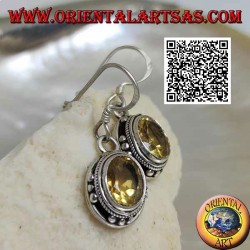 Pendientes de plata con topacio amarillo ovalado natural y trío de bolas en los cuatro puntos cardinales