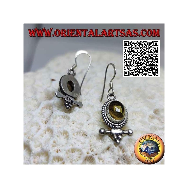 Orecchini in argento con topazio giallo naturale ovale cabochon contornato da intreccio e barra con palline sotto