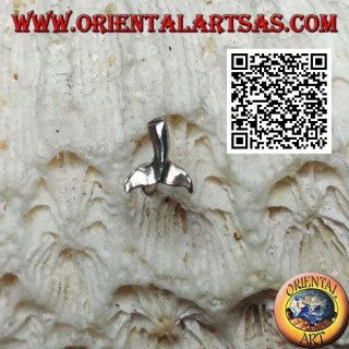 Mini silver earring, small and smooth whale tail