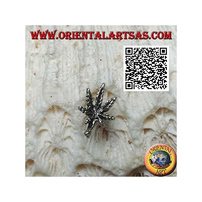 Mini silberner Ohrring, das geschnitzte Marihuana-Blatt