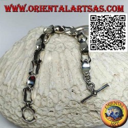 Silver clasp bracelet with concave rings measuring 22 cm x 10 mm