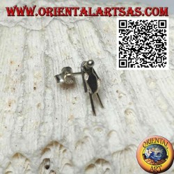 Mini silver earring, the mannequin