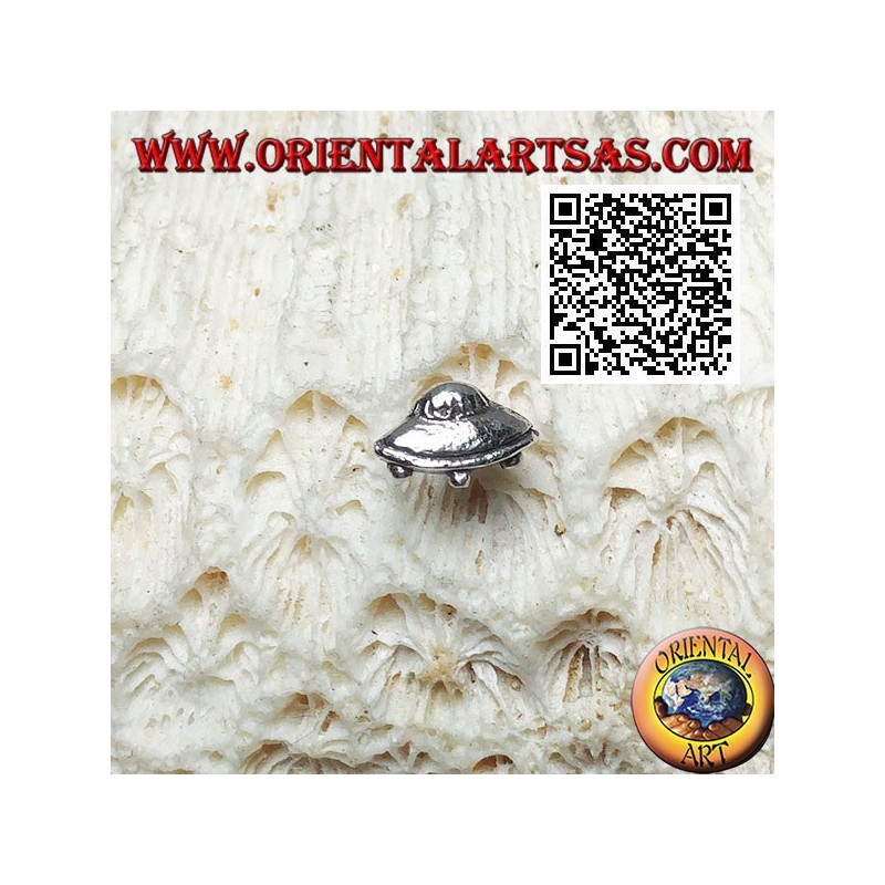 Mini silver earring, the UFO (the alien spacecraft)