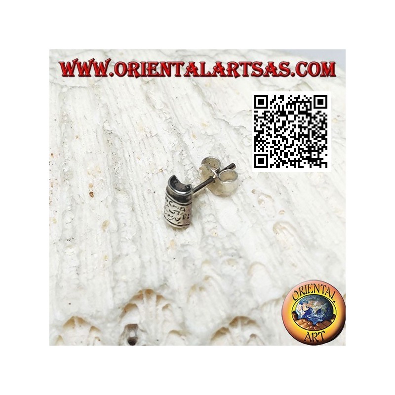Mini boucle d'oreille en argent, le tonneau