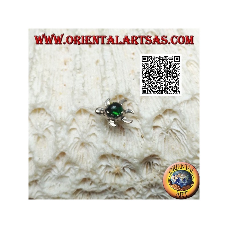 Mini orecchino in argento, la tartaruga marina con il guscio verde