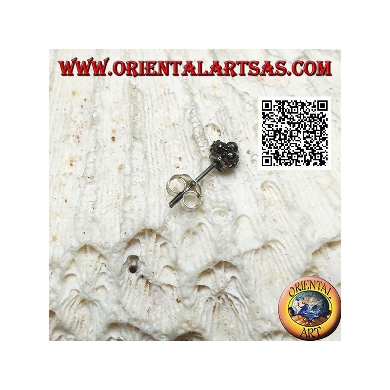 Mini earring / nose dot in silver, the ball in oriental style