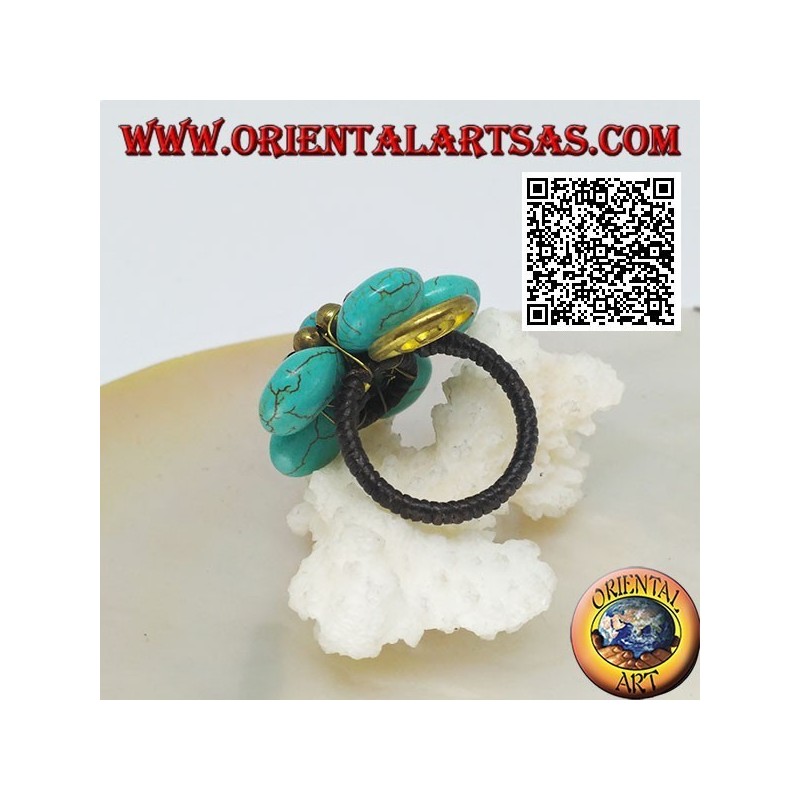 Adjustable turquoise paste flower ring with balls and spiral in gold plated brass (macramé)
