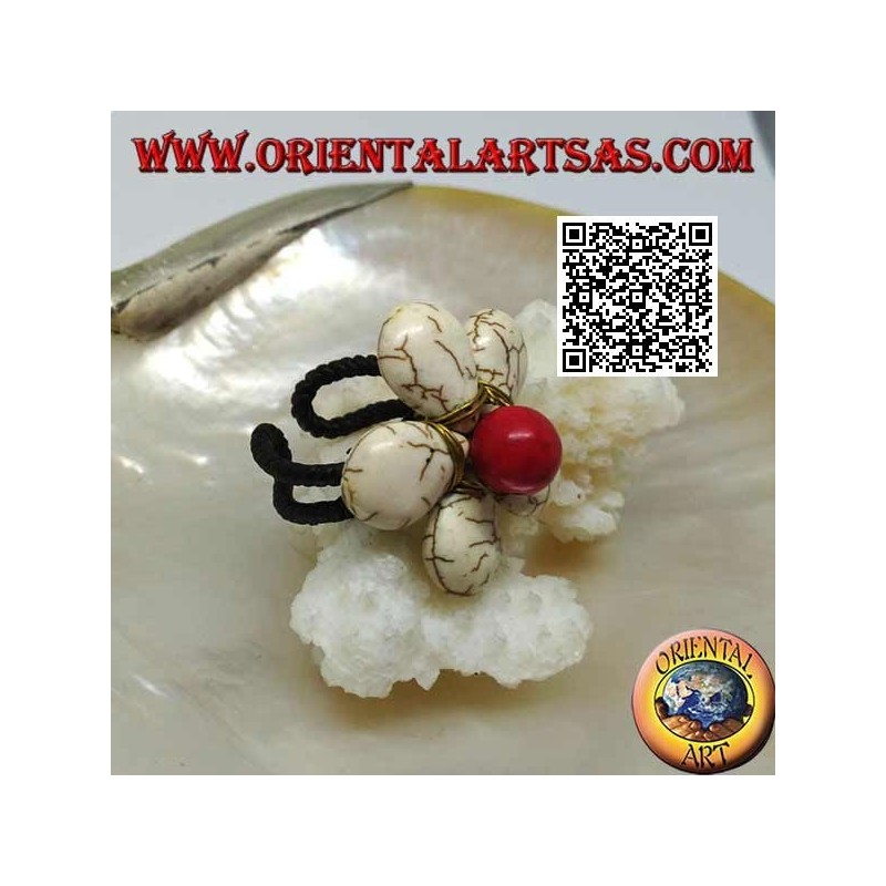Bague fleur ajustable en pâte howlite et centre corail en laiton doré (macramé)