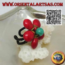 Bague fleur ajustable en pâte de corail et centre turquoise en laiton doré (macramé)