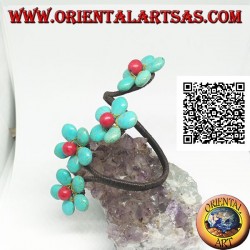 Pulsera rígida ajustable con 4 flores de pasta turquesa y centro de coral en latón dorado (macramé)