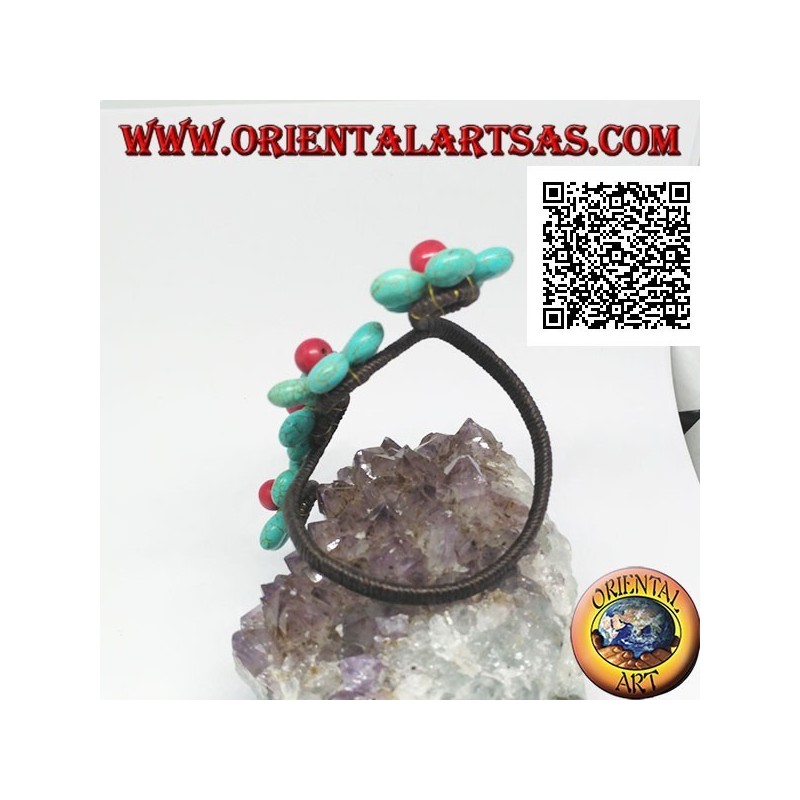 Bracciale rigido regolabile con 4 fiori di pasta di turchese e centro corallo in ottone dorato rivestito (macramè)