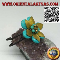 Bracelet fleur rigide ajustable en pâte turquoise et feuilles en laiton doré (macramé)
