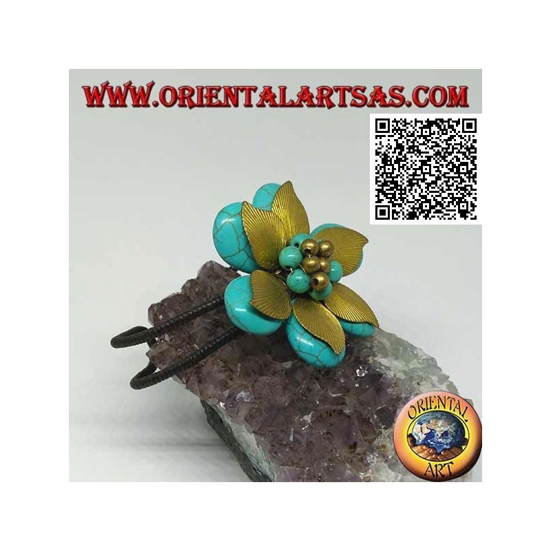Pulsera rígida ajustable de flores en pasta turquesa y hojas en latón dorado (macramé)