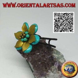 Bracelet fleur rigide ajustable en pâte turquoise et feuilles en laiton doré (macramé)