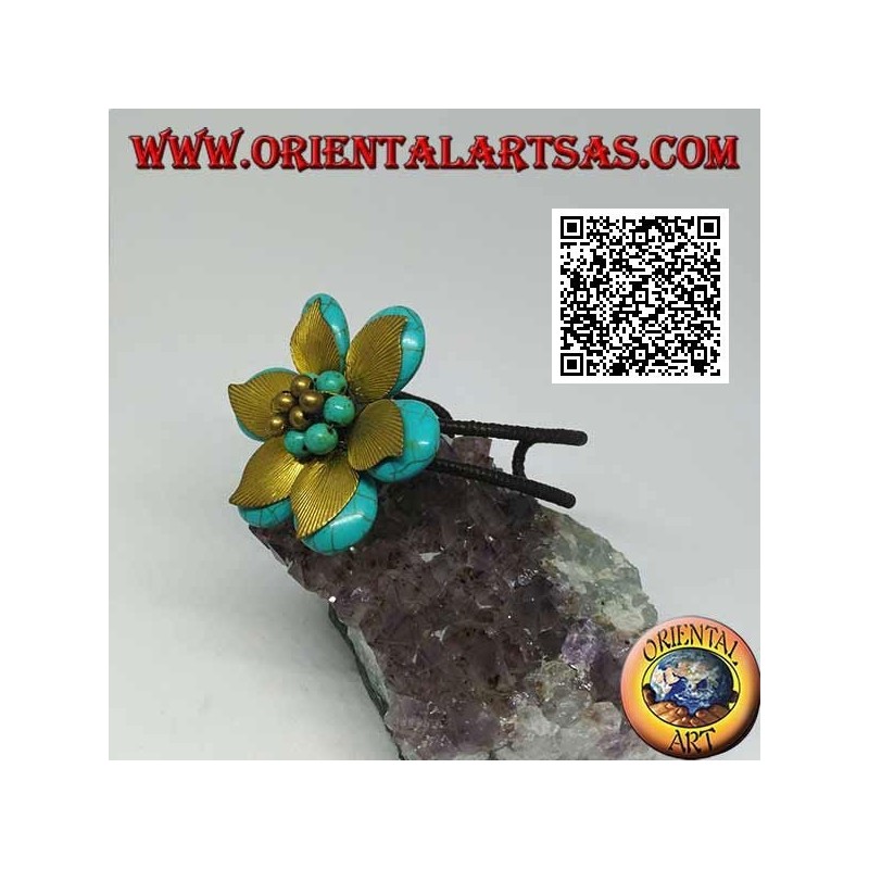 Verstellbares starres Blumenarmband aus türkisfarbener Paste und Blätter aus vergoldetem Messing (Makramee)
