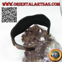 Adjustable rigid bracelet with central oval turquoise and two-color leather processing