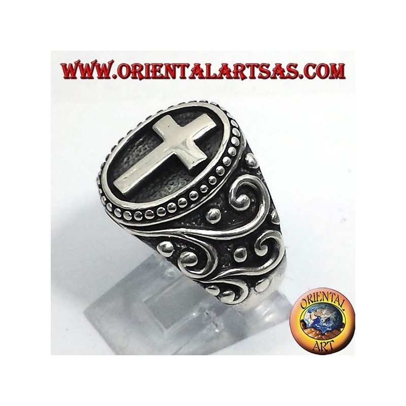 Cross ring in silver