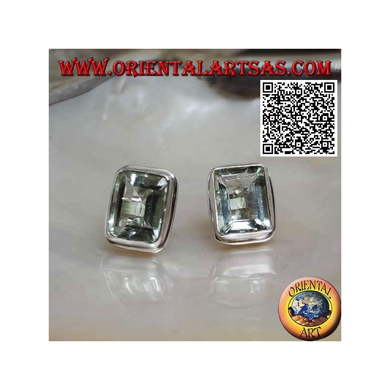 Pendientes lóbulos de plata con aguamarina natural rectangular (corte carré) en un engaste de borde liso