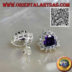 Silberlappenohrringe mit synthetischem Amethyst im Herzen, umgeben von weißen Zirkonen