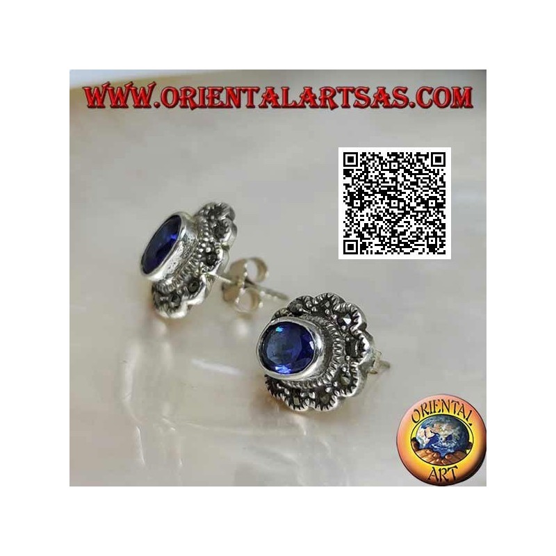 Boucles d'oreilles lobe en argent avec saphir synthétique ovale avec cadre nuage en marcassite
