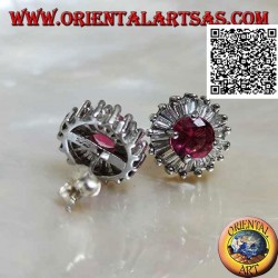 Boucles d'oreilles lobe en argent avec rubis synthétiques ronds sertis de zircons blancs coupés baguette