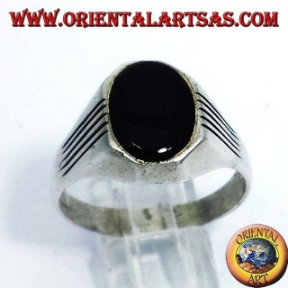 anneau avec des lignes d'argent, Onyx Oval
