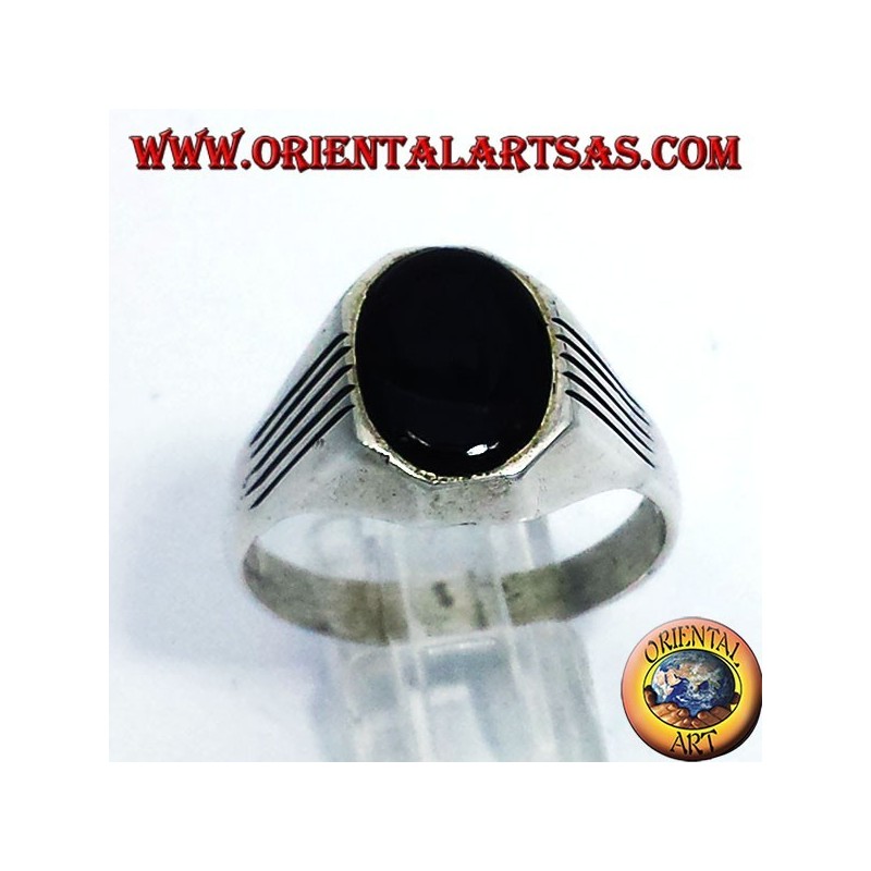 Ring mit silbernen Linien, Onyx Oval