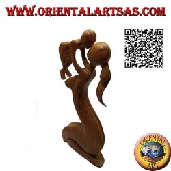 Sculpture of a mother who lifts to the sky and kisses her child in 40 cm suar wood