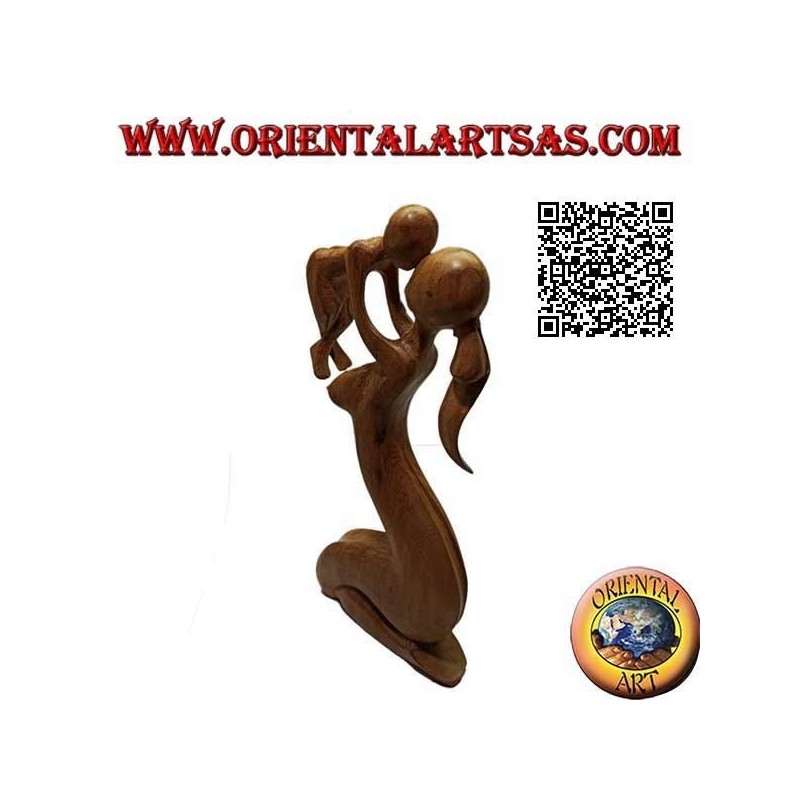 Sculpture of a mother who lifts to the sky and kisses her child in 40 cm suar wood