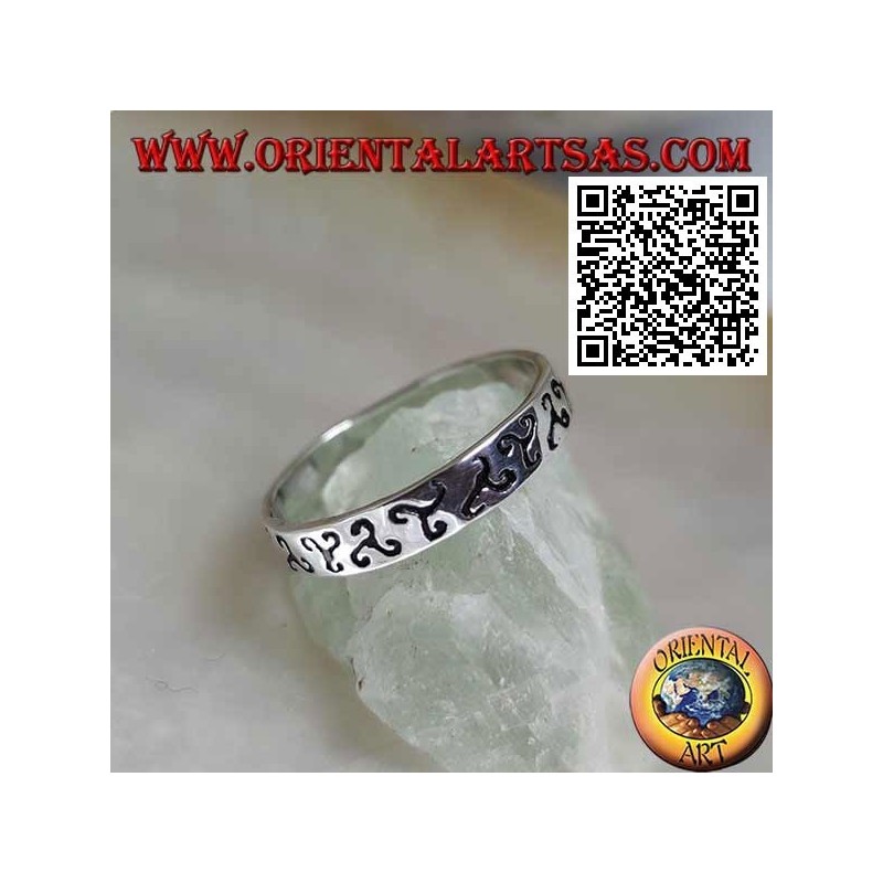 Bague en argent avec triskell gravé triskell