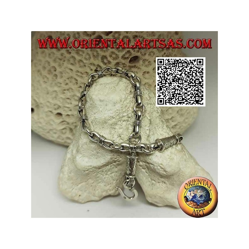 Bracciale in argento morbido a catena ad anelli ed ovali stretti al centro alternati e chiusura incisa