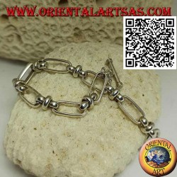 Silver chain bracelet with oval rings joined by 18 cm
